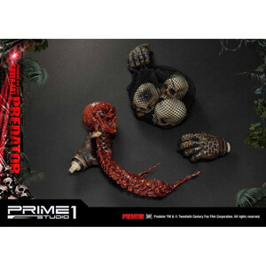 Prime 1 Studio Predator 1/4 Scale Premium Masterline Big Game Cover Art Predator Deluxe Version - Severely damaged packaging 