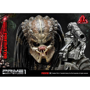 Prime 1 Studio Predator 1/4 Scale Premium Masterline Big Game Cover Art Predator Deluxe Version - Severely damaged packaging 