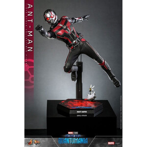 Hot Toys Ant-Man & The Wasp Quantumania Movie Masterpiece 1/6 Scale Ant-Man 