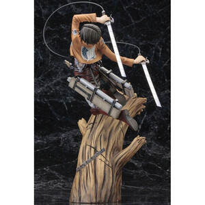 Kotobukiya Attack on Titan 1/8 Scale ARTFXJ Levi Renewal Package Ver. 