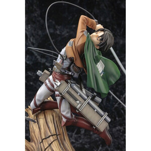 Kotobukiya Attack on Titan 1/8 Scale ARTFXJ Levi Renewal Package Ver. 