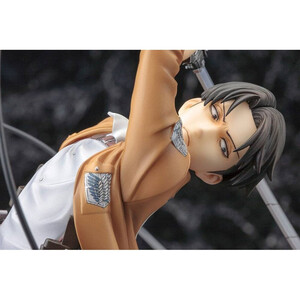 Kotobukiya Attack on Titan 1/8 Scale ARTFXJ Levi Renewal Package Ver. 