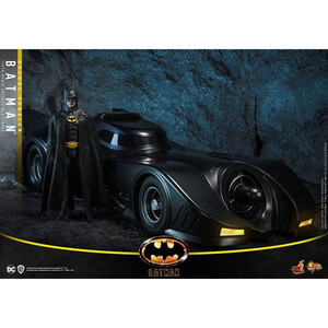 Hot Toys Batman (1989) Movie Masterpiece 1/6 Scale Batman (Deluxe Version) 