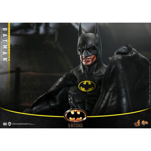 Hot Toys Batman (1989) Movie Masterpiece 1/6 Scale Batman (Deluxe Version) 