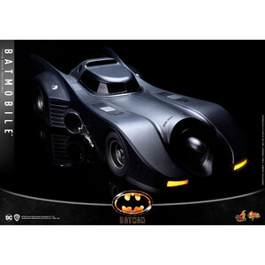 Hot Toys Batman (1989) Movie Masterpiece 1/6 Scale Batmobile 