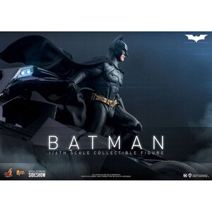 Hot Toys Batman Begins Movie Masterpiece 1/6 Scale Batman Hot Toys Exclusive 