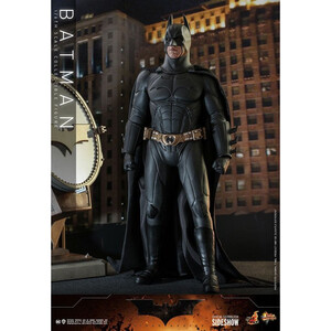 Hot Toys Batman Begins Movie Masterpiece 1/6 Scale Batman Hot Toys Exclusive 
