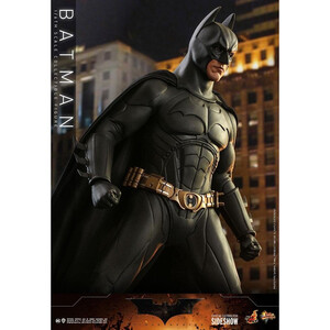 Hot Toys Batman Begins Movie Masterpiece 1/6 Scale Batman Hot Toys Exclusive 