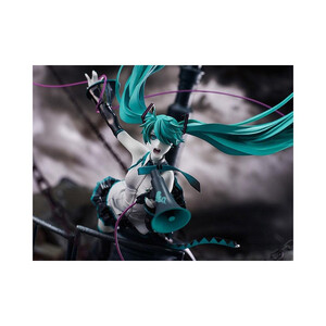 Good Smile Company Character Vocal Series 01 1/8 Scale Miku Hatsune Love is War Refined Ver. 