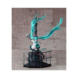 Good Smile Company Character Vocal Series 01 1/8 Scale Miku Hatsune Love is War Refined Ver. 