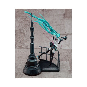 Good Smile Company Character Vocal Series 01 1/8 Scale Miku Hatsune Love is War Refined Ver. 