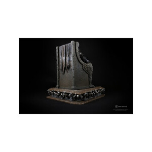 Pure Arts Dark Souls III 1/18 Scale Yhorm 