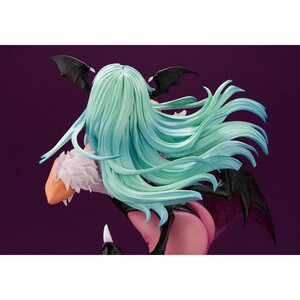 Kotobukiya Darkstalkers 1/7 Scale Bishoujo Morrigan 