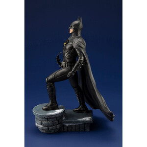 Kotobukiya DC Comics 1/6 Scale ARTFX The Flash Movie Batman 