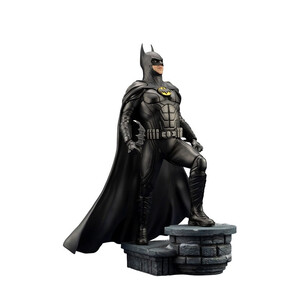 Kotobukiya DC Comics 1/6 Scale ARTFX The Flash Movie Batman 
