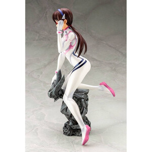 Kotobukiya Evangelion 4 1/6 Mari Makinami Illustrious White Plugsuit Ver. 