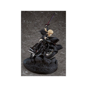 Good Smile Company Fate/Grand Order 1/8 Scale Saber Altria Pendragon (Alter) & Cuirassier Noir 