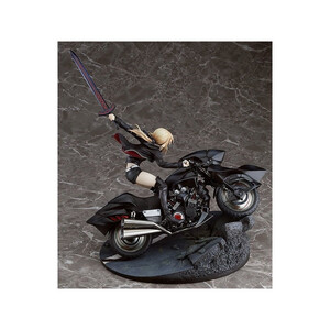 Good Smile Company Fate/Grand Order 1/8 Scale Saber Altria Pendragon (Alter) & Cuirassier Noir 