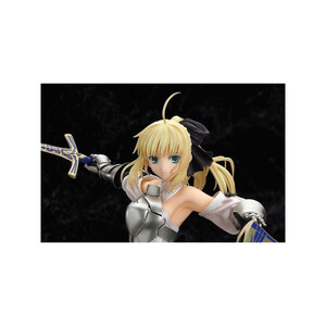 Good Smile Company Fate/stay night 1/7 Scale Distant Avalon Saber Lily 