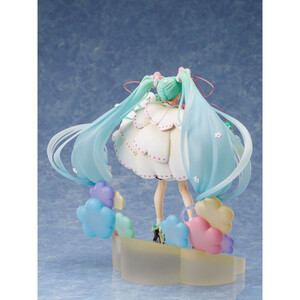 Furyu Hatsune Miku 1/7 Scale Magical Mirai 2021 