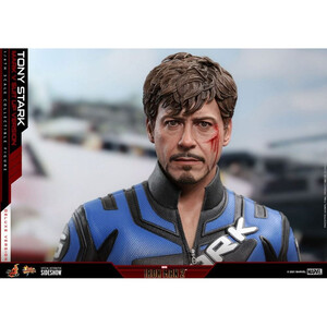 Hot Toys Iron Man 2 Movie Masterpiece 1/6 Scale Tony Stark (Mark V Suit Up Version) Deluxe 