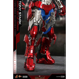 Hot Toys Iron Man 2 Movie Masterpiece 1/6 Scale Tony Stark (Mark V Suit Up Version) Deluxe 