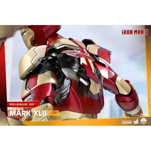 Hot Toys Iron Man 3 1/4 Scale Iron Man Mark XLII Deluxe Ver. 