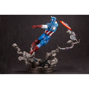 Kotobukiya Marvel Comics 1/6 Scale Fine Art Captain America - Damaged packaging 