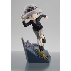 Megahouse One Piece G.E.M. Series Trafalgar Law Run! Run! Run! 