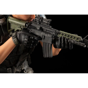 Kotobukiya Resident Evil Vendetta 1/6 Scale Chris Redfield 