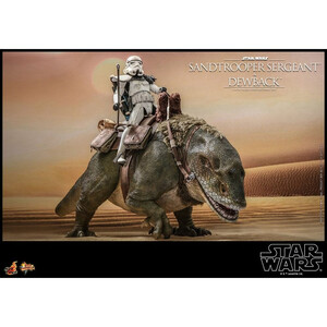 Hot Toys Star Wars Episode IV Action Figure 2-Pack 1/6 Sandtrooper Sergeant & Dewback 