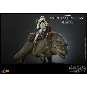 Hot Toys Star Wars Episode IV Action Figure 2-Pack 1/6 Sandtrooper Sergeant & Dewback 