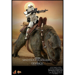 Hot Toys Star Wars Episode IV Action Figure 2-Pack 1/6 Sandtrooper Sergeant & Dewback 