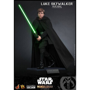 Hot Toys Star Wars The Mandalorian 1/6 Scale Luke Skywalker (Deluxe Version) 