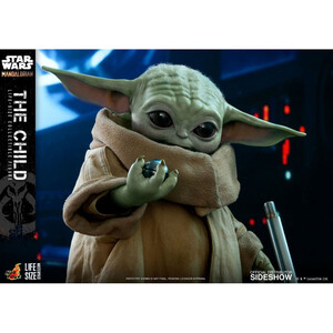 Hot Toys Star Wars The Mandalorian Life-Size Masterpiece The Child - Damaged packaging 