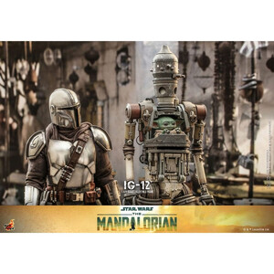 Hot Toys Star Wars: The Mandalorian 1/6 Scale IG-12 