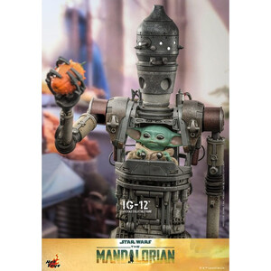Hot Toys Star Wars: The Mandalorian 1/6 Scale IG-12 