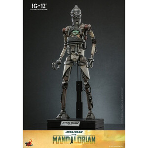 Hot Toys Star Wars: The Mandalorian 1/6 Scale IG-12 