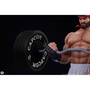Premium Collectibles Studio Street Fighter 1/4 Scale Premier Series Ryu Battle Edition: Powerlifting 
