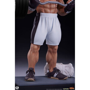 Premium Collectibles Studio Street Fighter 1/4 Scale Premier Series Ryu Battle Edition: Powerlifting 
