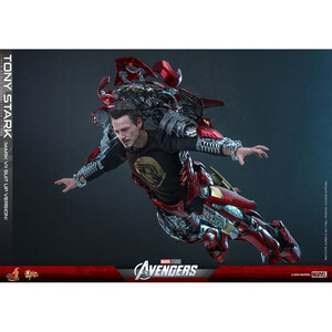 Hot Toys The Avengers Movie Masterpiece 1/6 Scale Tony Stark (Mark VII Suit-Up Version) 31 cm 