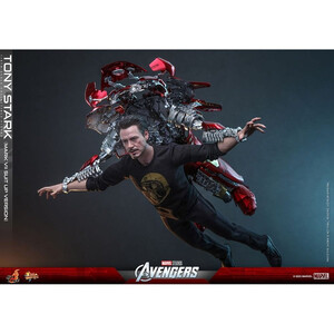 Hot Toys The Avengers Movie Masterpiece 1/6 Scale Tony Stark (Mark VII Suit-Up Version) 31 cm 