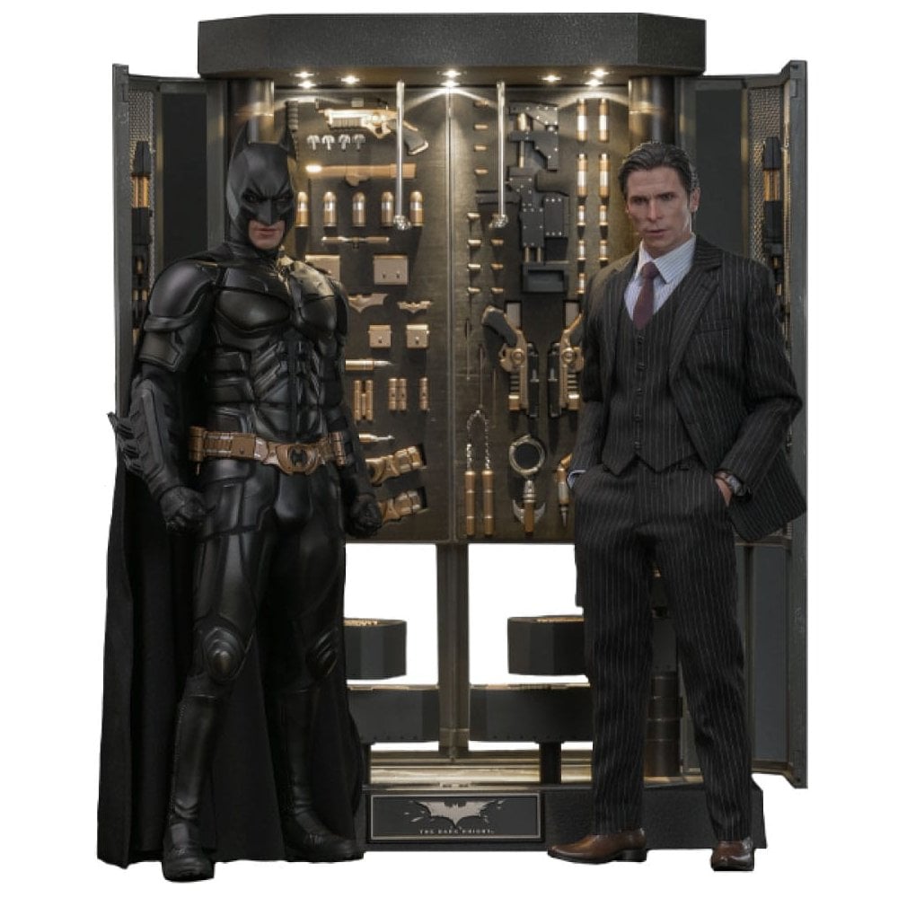 Hot Toys The Dark Knight 1/6 Scale Movie Masterpiece 1/6 Batman Armory with Bruce Wayne Ver 2.0 