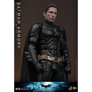Hot Toys The Dark Knight 1/6 Scale Movie Masterpiece 1/6 Batman Armory with Bruce Wayne Ver 2.0 