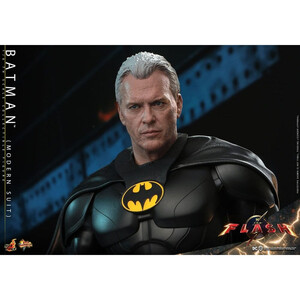 Hot Toys The Flash Movie Masterpiece 1/6 Scale Batman (Modern Suit) 