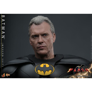 Hot Toys The Flash Movie Masterpiece 1/6 Scale Batman (Modern Suit) 