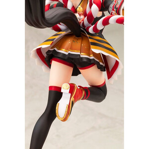 Kotobukiya Uma Musume Pretty Derby 1/7 Scale Outrunning the Encroaching Heat Kitasan Black 