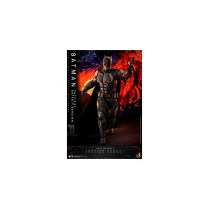Hot Toys Zack Snyder`s Justice League 1/6 Scale Batman (Tactical Batsuit Version) 