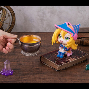Megahouse Yu-Gi-Oh! Duel Monsters Look Up Figure Double Pack Yami Yugi & Dark Magician Girl 