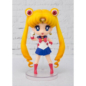 Bandai Sailor Moon Figuarts Mini Sailor Moon 